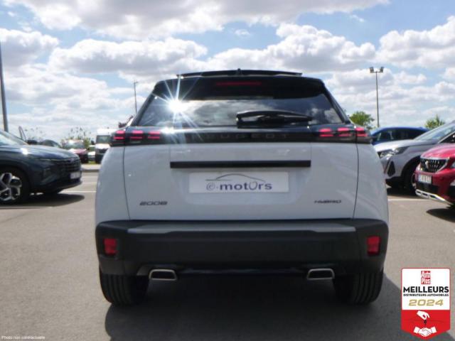 Peugeot 2008 image 3