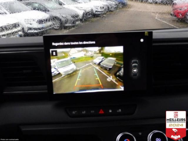 Renault Master image 2