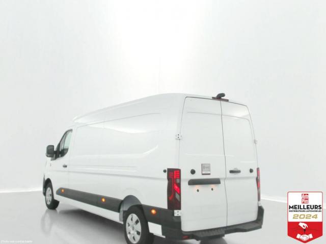 Renault Master image 1