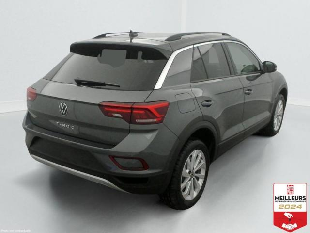 Volkswagen T-Roc image 6