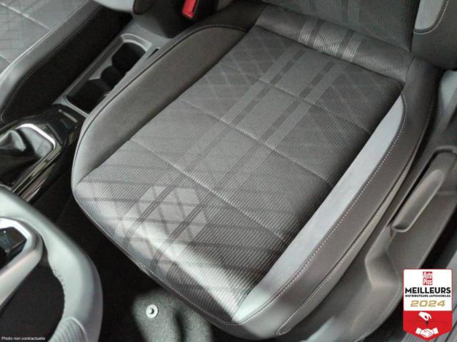 Volkswagen T-Roc image 9