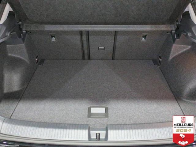 Volkswagen T-Roc image 2