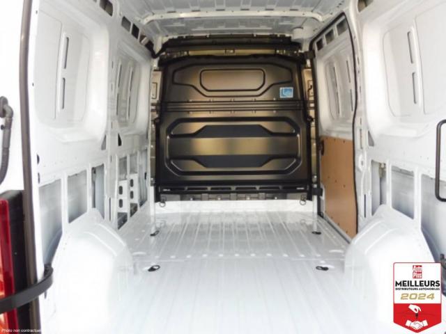 Renault Master image 8