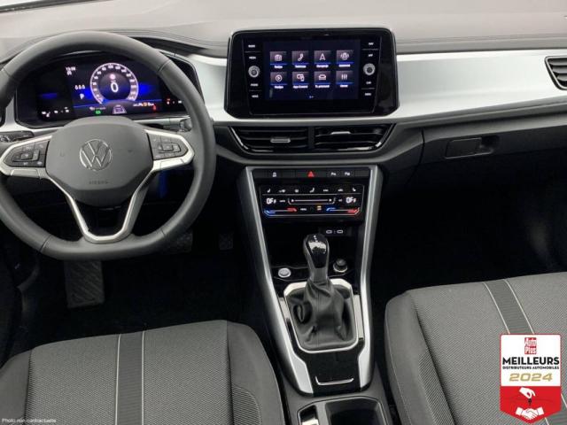 Volkswagen T-Roc image 6