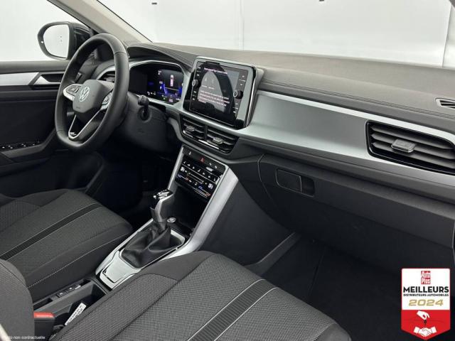 Volkswagen T-Roc image 6