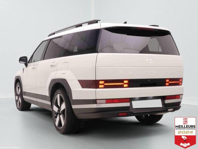 Hyundai Santa Fe image 3