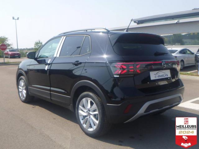 Volkswagen T-Cross image 2