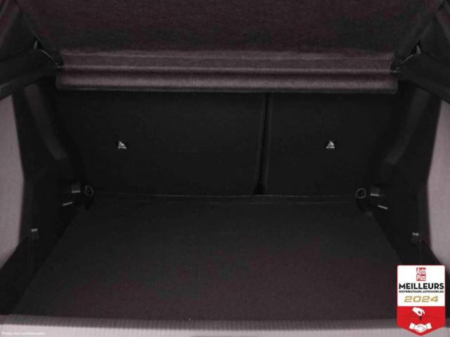 Peugeot 2008 image 1