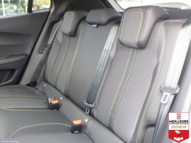 Peugeot 2008 image 3