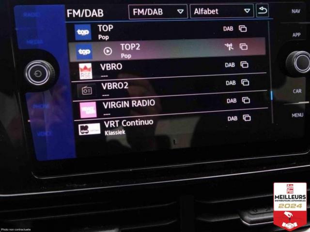 Volkswagen T-Roc image 3