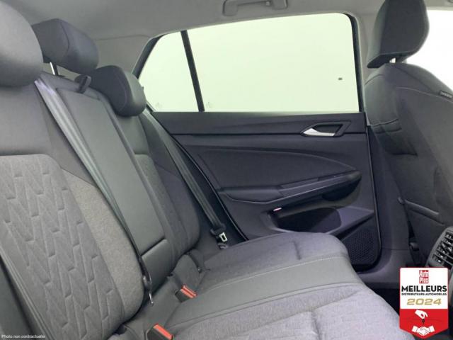 Volkswagen Golf image 9