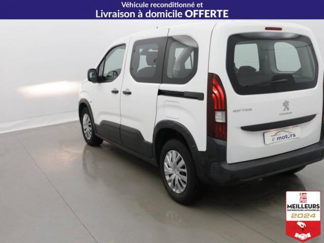 Peugeot Rifter image 7