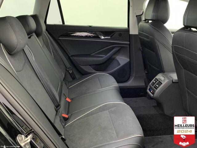 Volkswagen Passat image 3