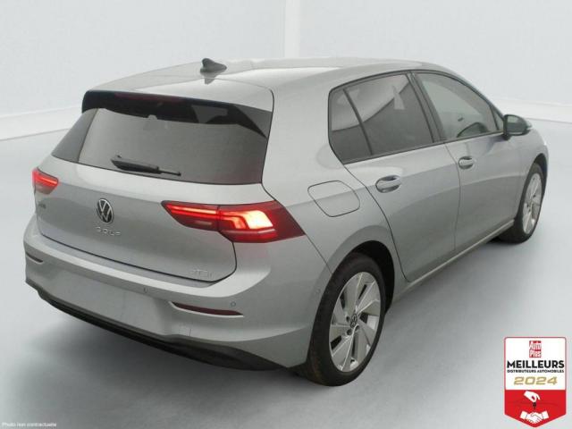 Volkswagen Golf image 6