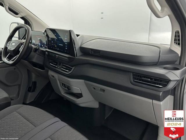 Ford Transit image 6