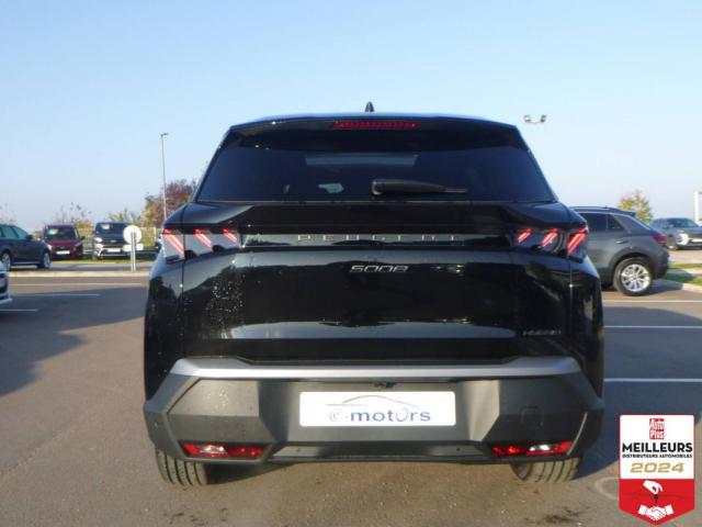 Peugeot 5008 image 1