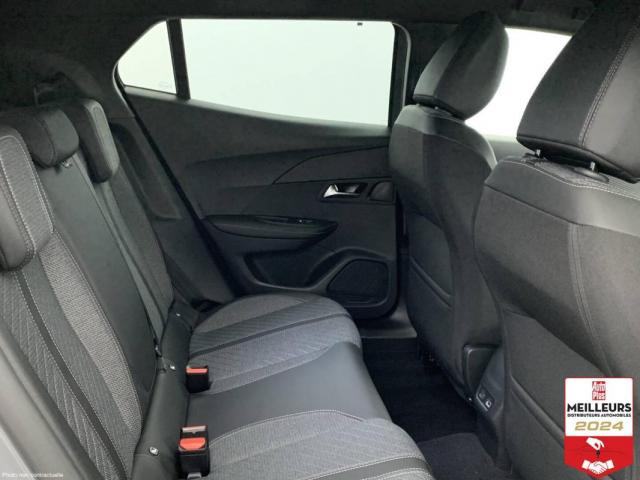 Peugeot 2008 image 6