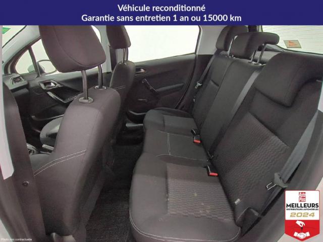 Peugeot 208 image 2