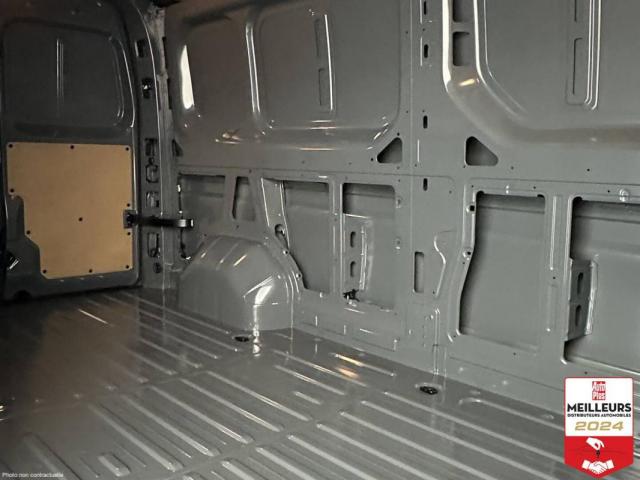 Nissan Interstar image 6