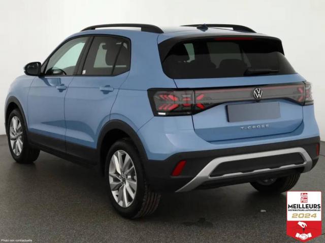 Volkswagen T-Cross image 2
