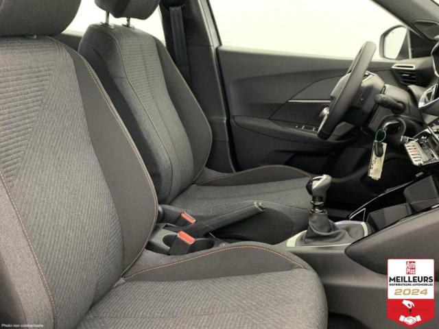 Peugeot 2008 image 8