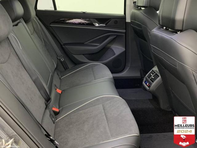 Volkswagen Passat image 5