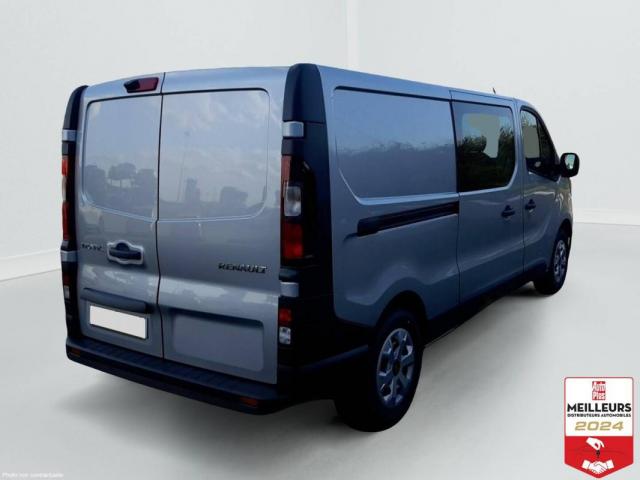 Renault Trafic image 2