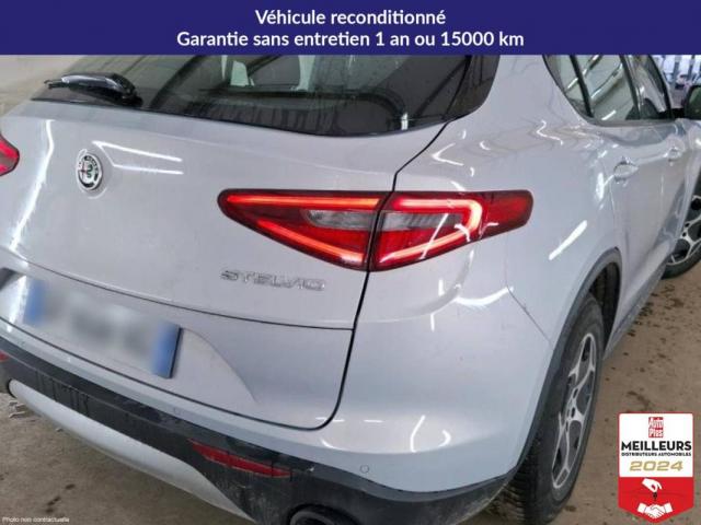 Alfa Romeo Stelvio image 4