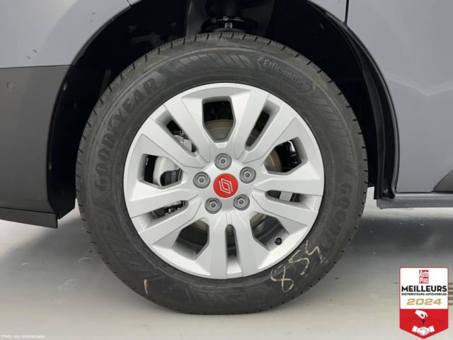 Renault Trucks Trafic image 5