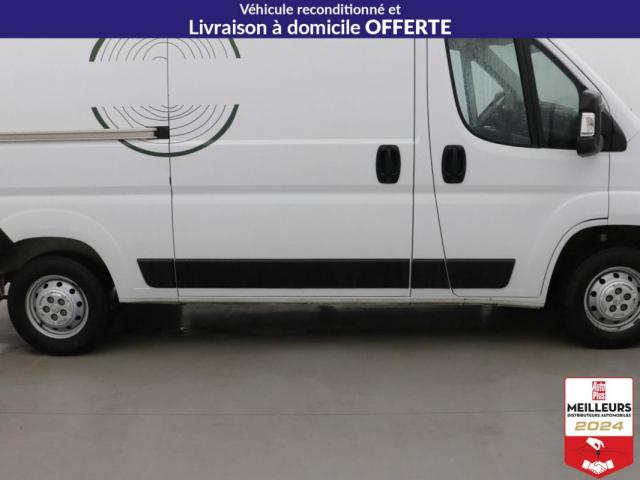 Peugeot Boxer image 1