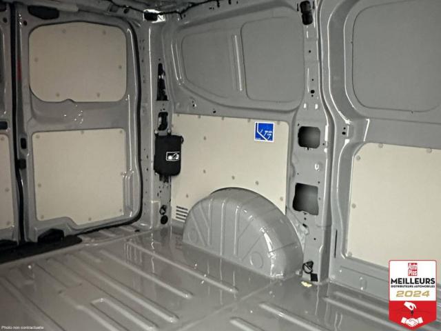 Volkswagen Transporter image 4