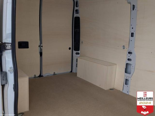 Peugeot Boxer image 2