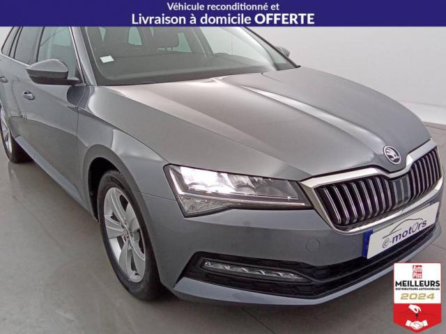 Skoda Superb Combi image 5