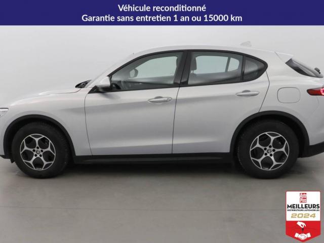 Alfa Romeo Stelvio image 1