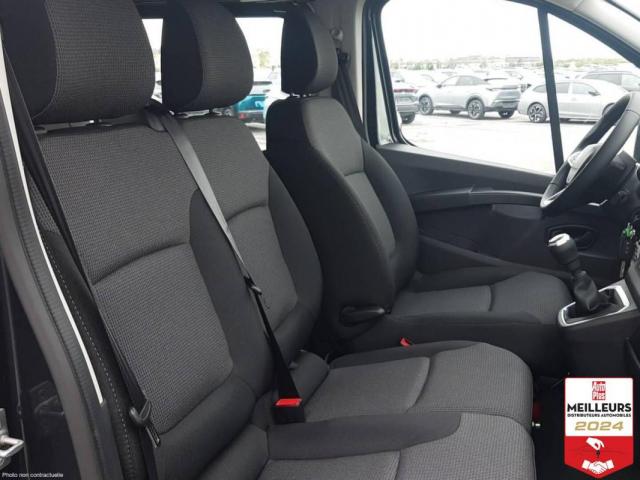 Renault Trafic image 9