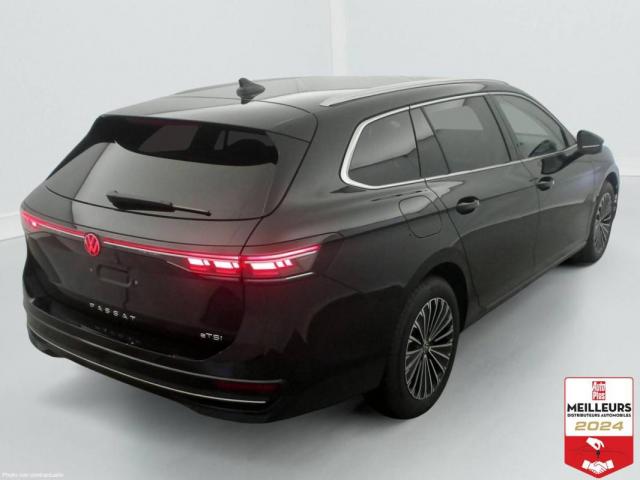 Volkswagen Passat image 5