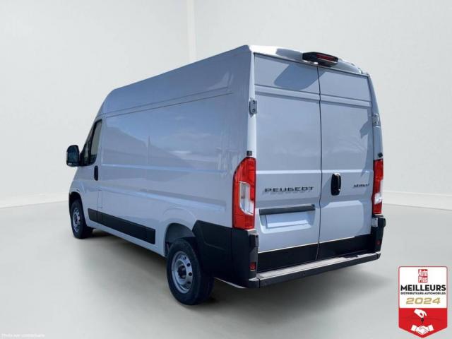 Peugeot Boxer image 1
