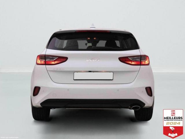 Kia Ceed image 8