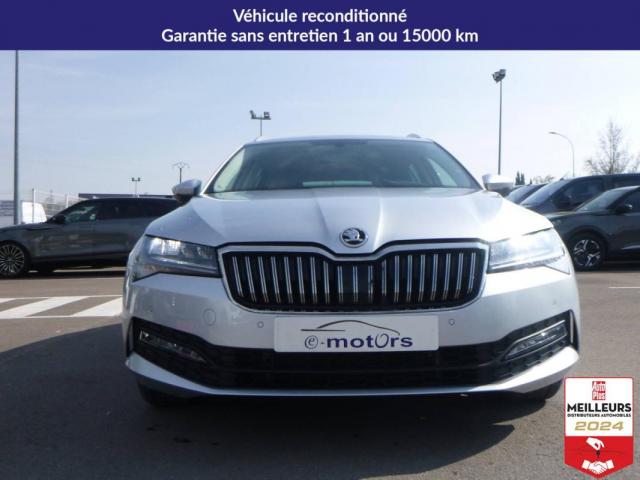 Skoda Superb Combi image 5