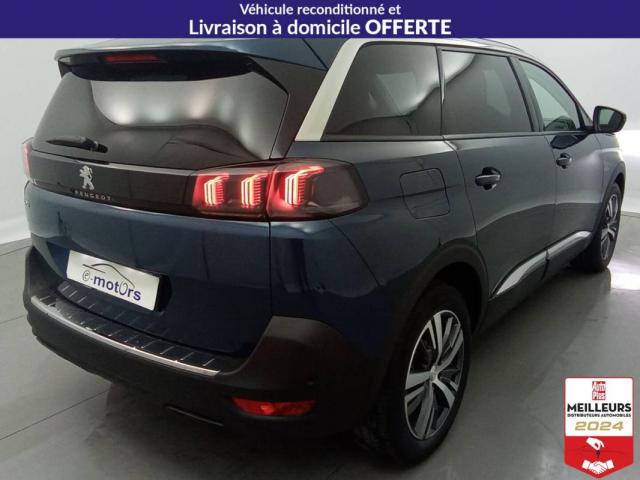 Peugeot 5008 image 1