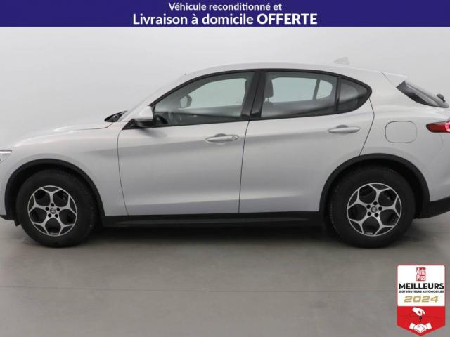 Alfa Romeo Stelvio image 3