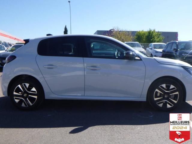Peugeot 208 image 7