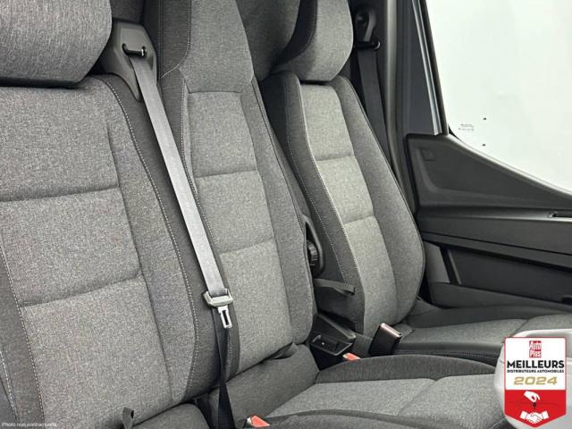 Nissan Interstar image 1