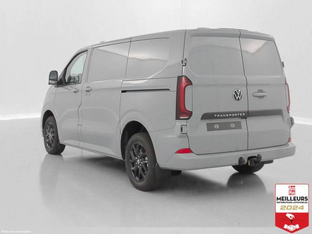 Volkswagen Transporter image 8