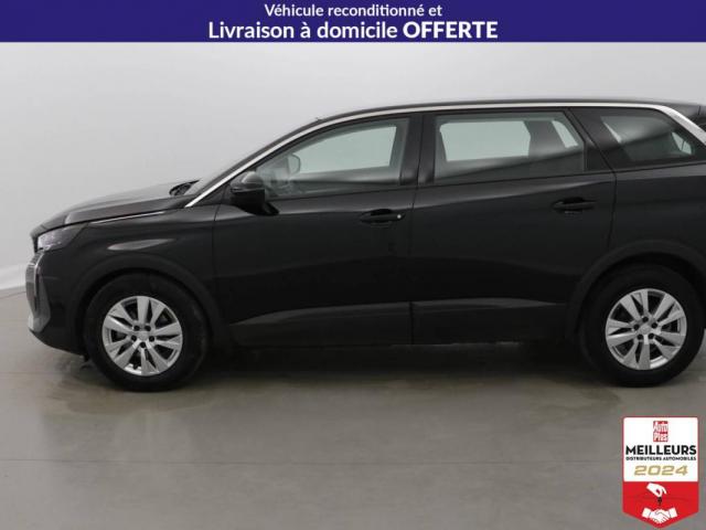 Peugeot 5008 image 1