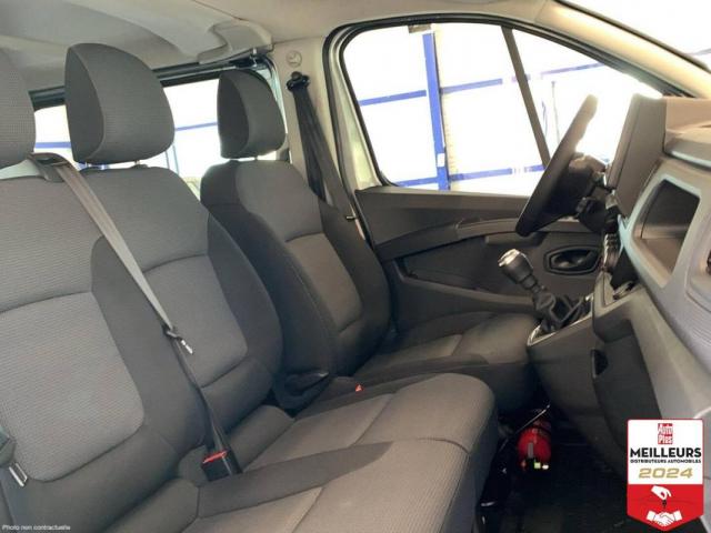Renault Trafic image 8