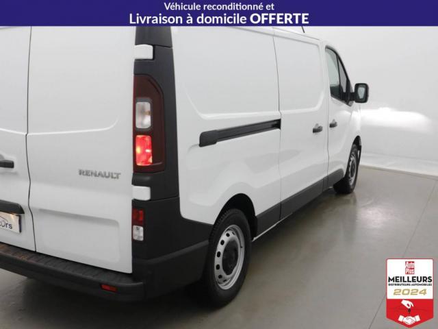 Renault Trafic image 2