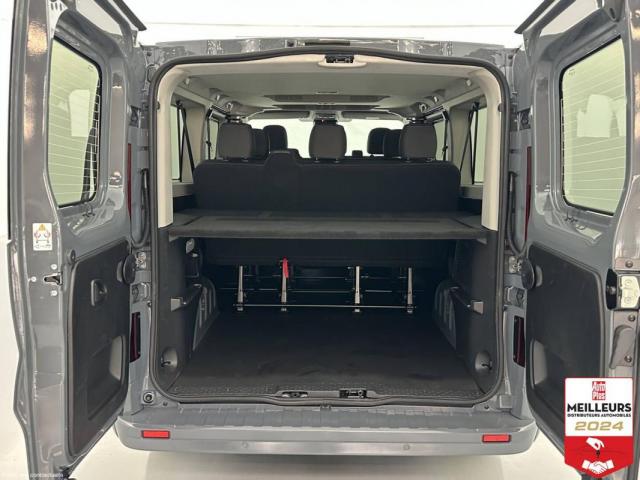 Renault Trucks Trafic image 7