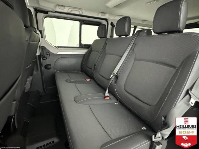Renault Trucks Trafic image 3