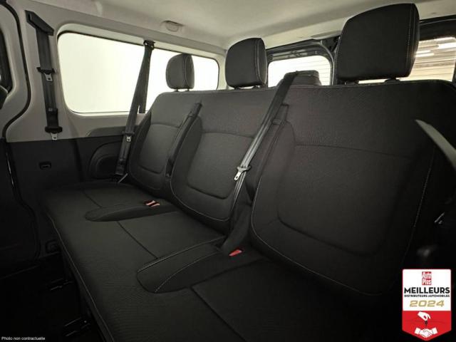 Renault Trucks Trafic image 4